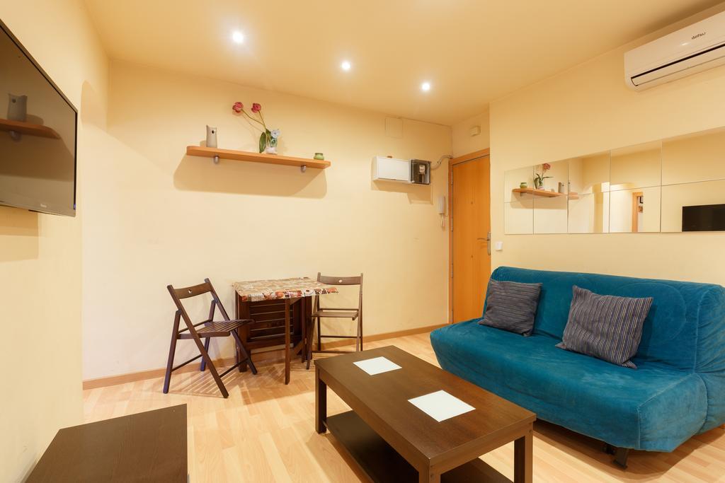 Apartment Bed&Bcn Sant Andreu II Barcelona Buitenkant foto