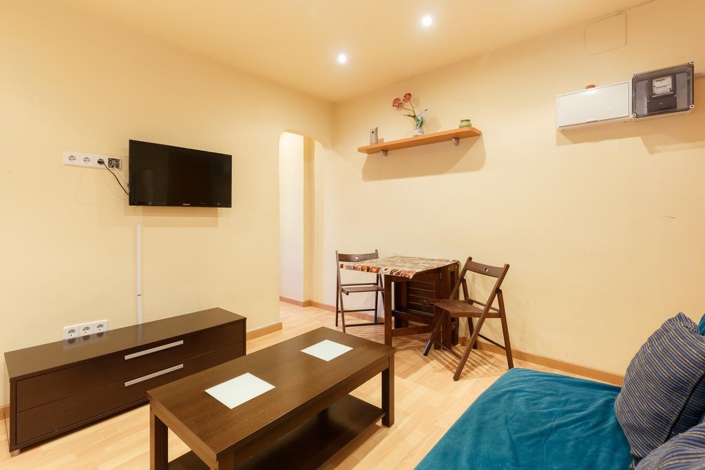 Apartment Bed&Bcn Sant Andreu II Barcelona Buitenkant foto